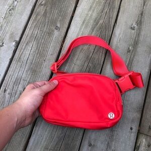 Lululemon Everywhere Belt Bag Red